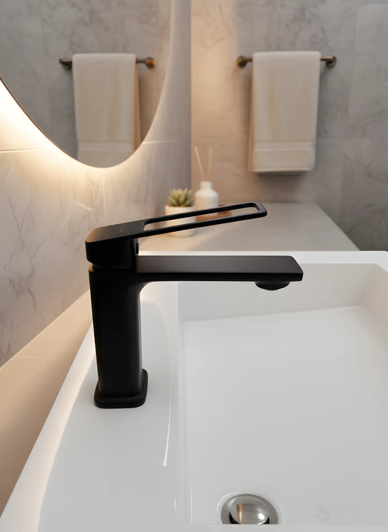 Baterie lavoar modernă – finisaj negru mat, design premium