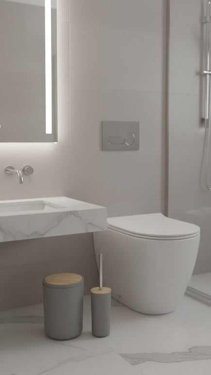 Set accesorii baie, cu accente lemnoase, SANITARY, 6 piese, gri cu detalii bej