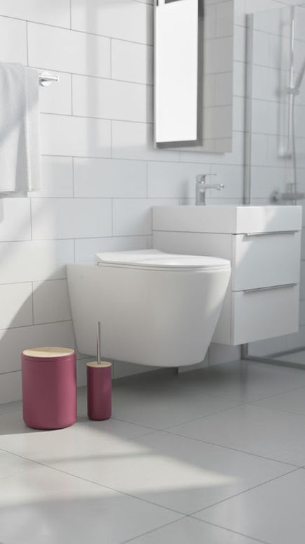 Set accesorii baie, cu accente lemnoase, SANITARY, 6 piese, visiniu inchis cu detalii bej