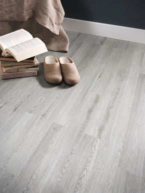 Parchet SPC Snow Oak 540 – 1220x183x6,5 mm