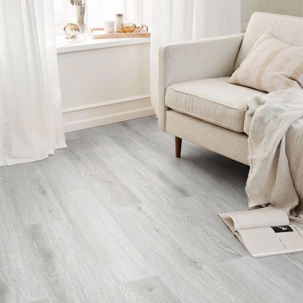 Parchet SPC Snow Oak 540 – 1220x183x6,5 mm