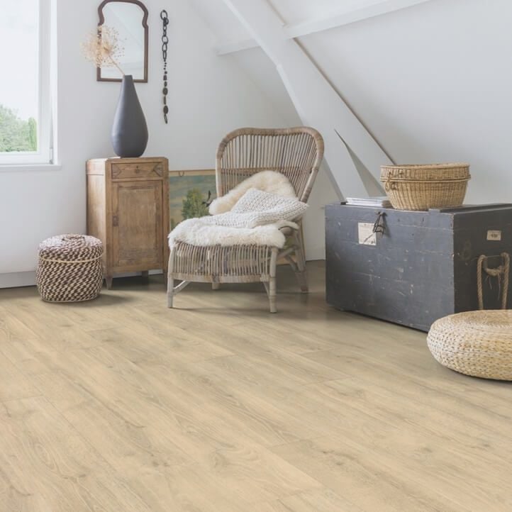 Parchet laminat Quick Step Majestic 9,5 mm 3545 Stejar Woodland bej