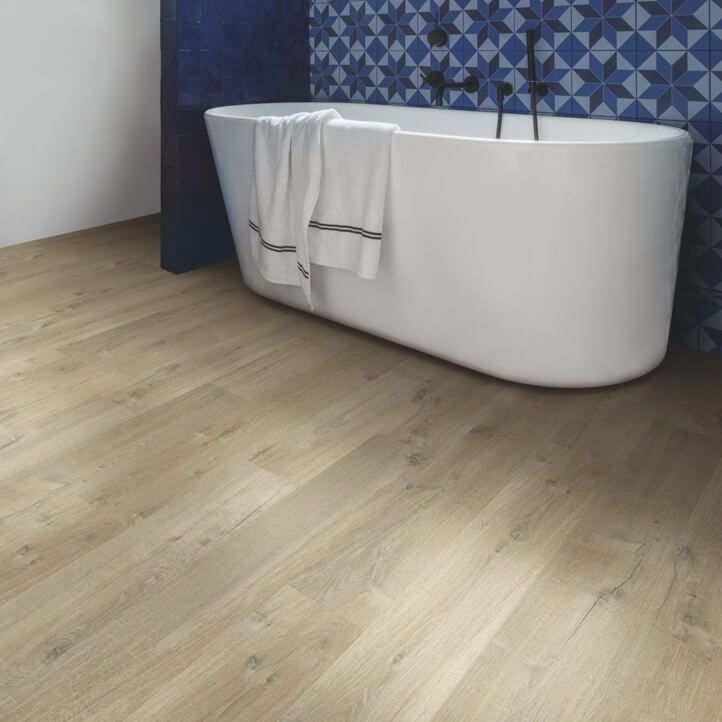 Parchet laminat Quick Step Impressive Ultra 12 mm 3557 Stejar soft maro deschis