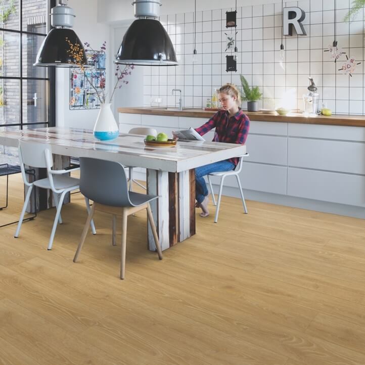 Parchet laminat Quick Step Majestic 9,5 mm 3546 Stejar Woodland natural