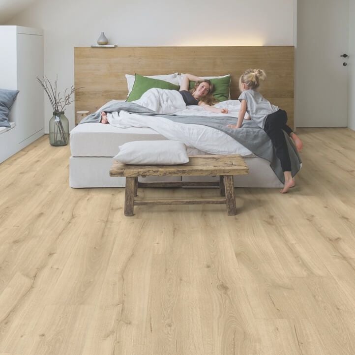 Parchet laminat Quick Step Majestic 9,5 mm 3550 Stejar Desert natural deschis