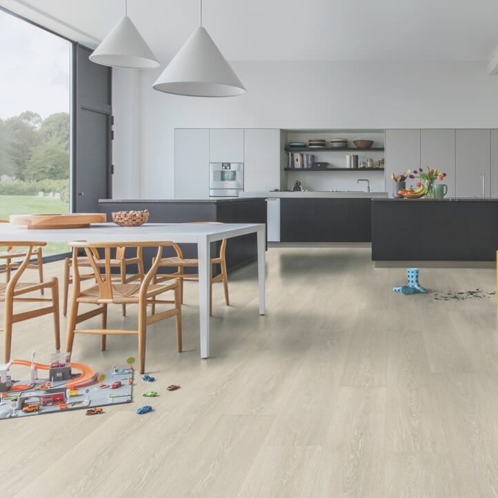 Parchet laminat Quick Step Majestic 9,5 mm 3554 Stejar Valley bej deschis