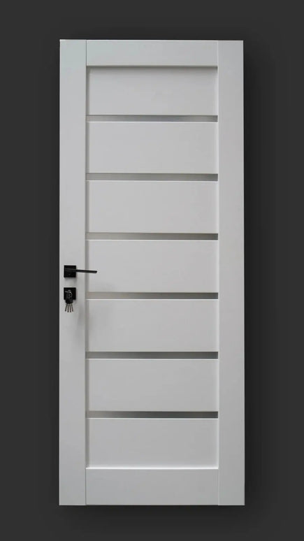 Ușă interior albă JYA-019 cu toc reglabil – design clasic, complet echipată www.CasaDeco.ro