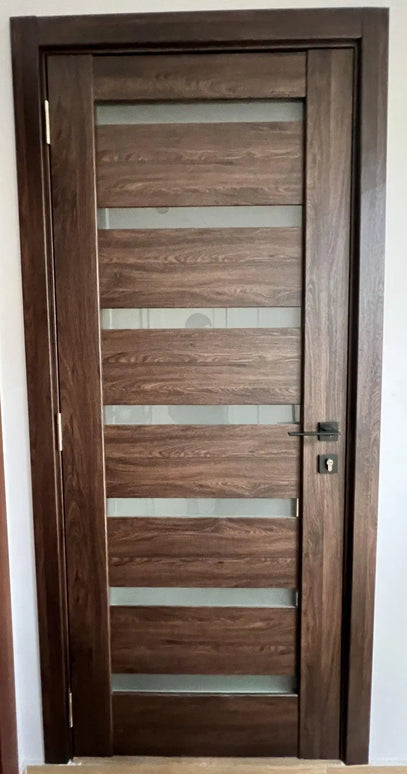 Ușă interior Rino 07 Takoma Oak – cu sticlă mată verticală și toc reglabil Omis